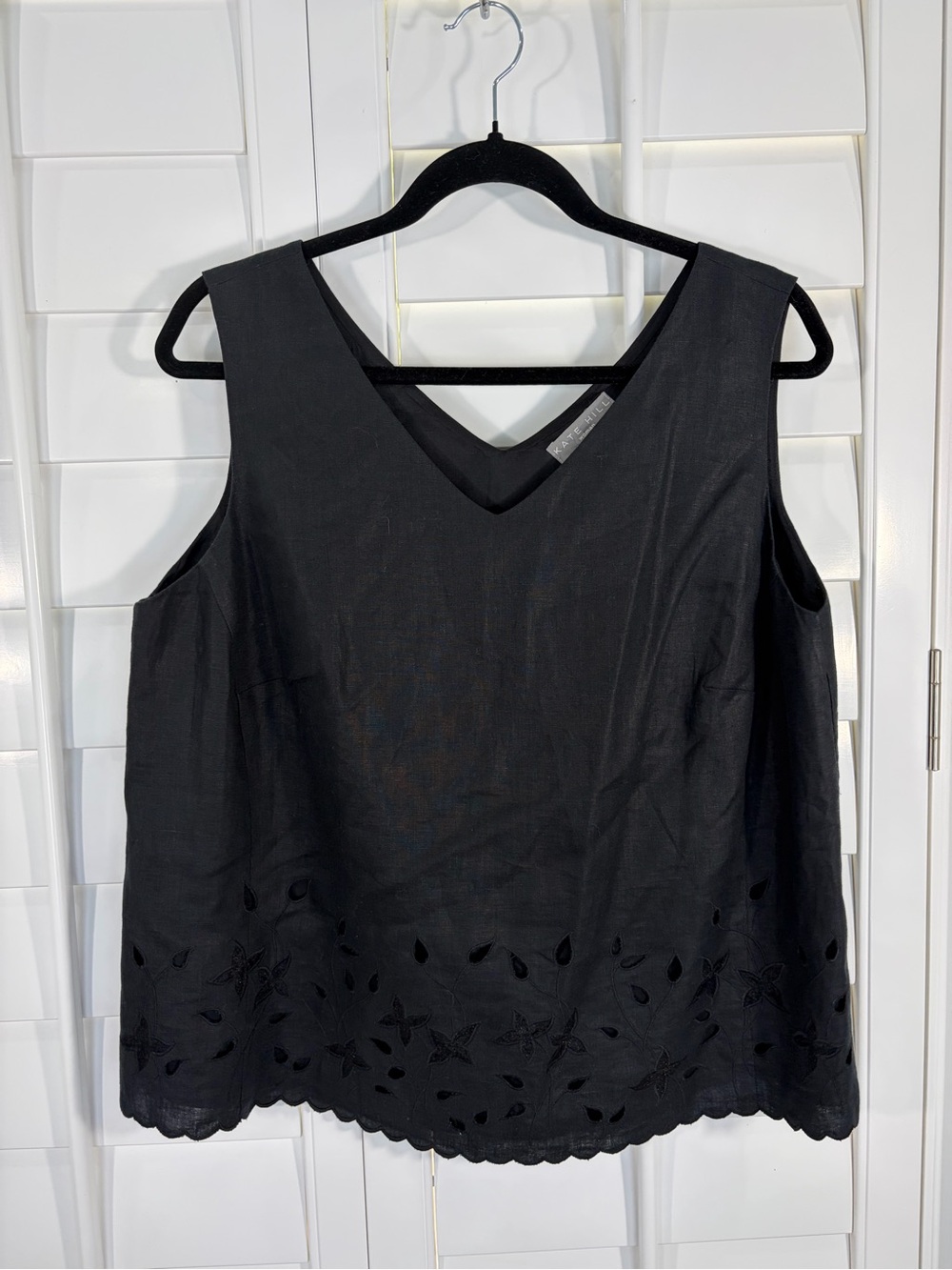 Kate Hill 100% Linen Black V-Neck Sleeveless Eyelet Tank (18W)